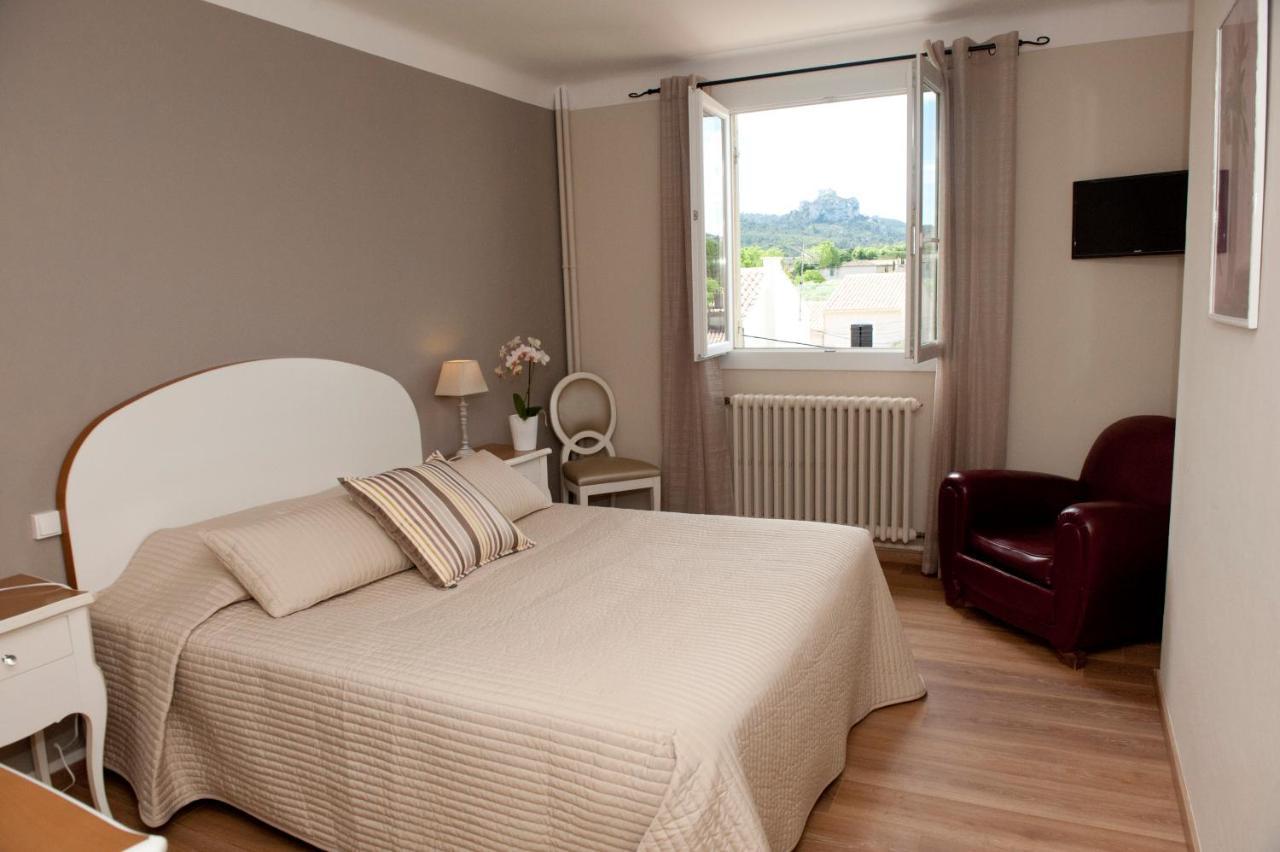 Le Castelet Des Alpilles Hotel Saint-Remy-de-Provence Bagian luar foto