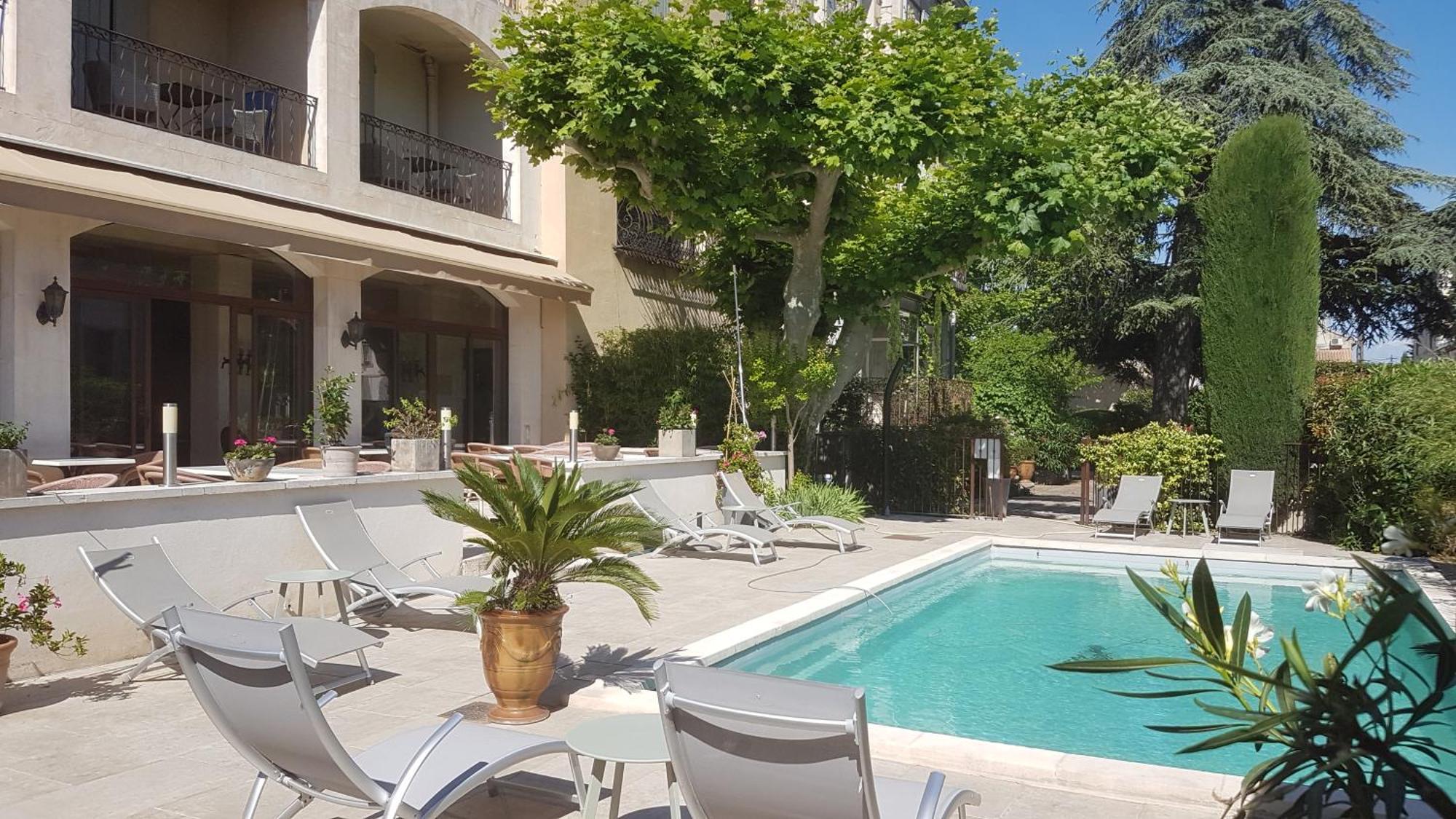 Le Castelet Des Alpilles Hotel Saint-Remy-de-Provence Bagian luar foto