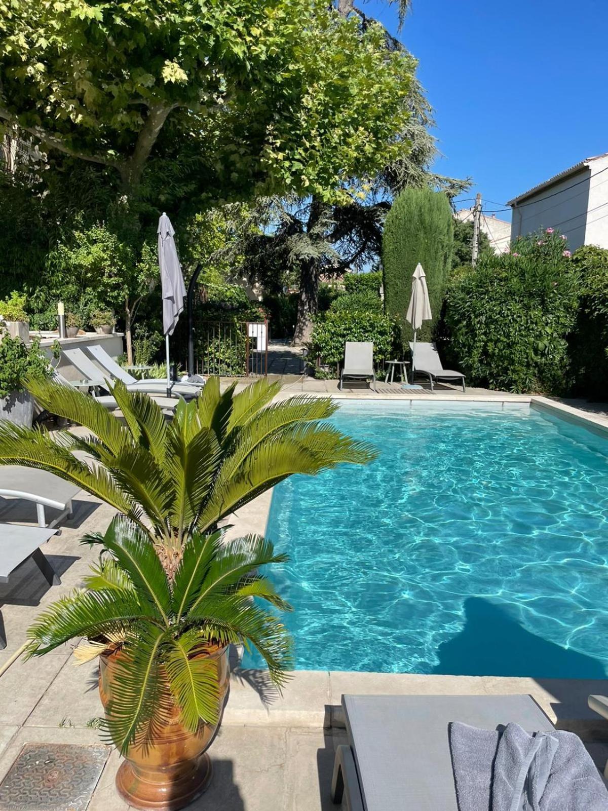 Le Castelet Des Alpilles Hotel Saint-Remy-de-Provence Bagian luar foto