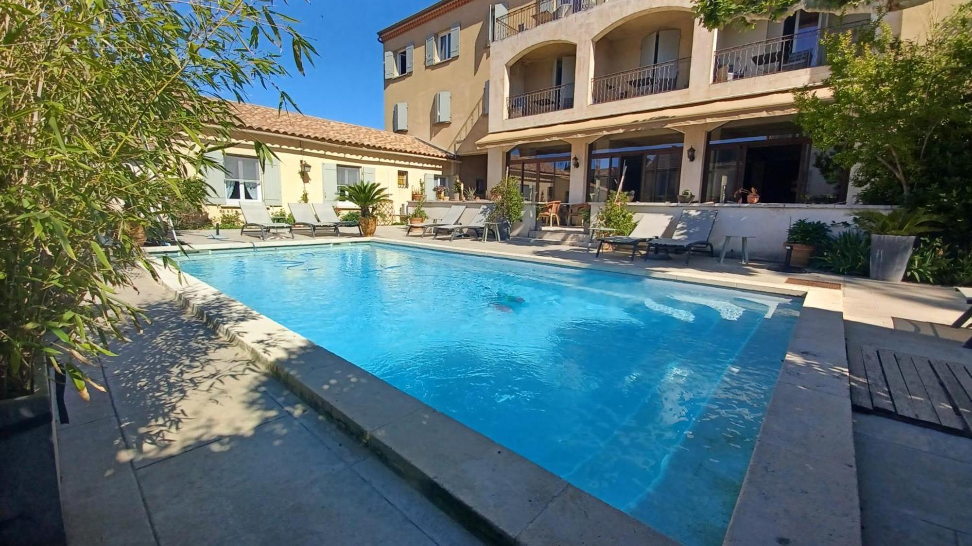 Le Castelet Des Alpilles Hotel Saint-Remy-de-Provence Bagian luar foto